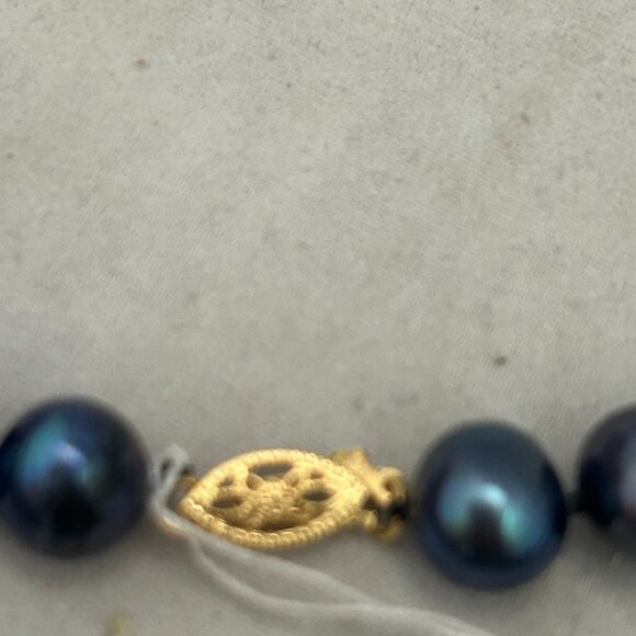 Black Pearls w/14k Clasp - Picture 5 of 5